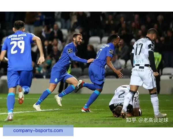 亚历杭德罗加纳乔英超对阵埃弗顿技惊四座倒钩破门锁定赛季最佳进球